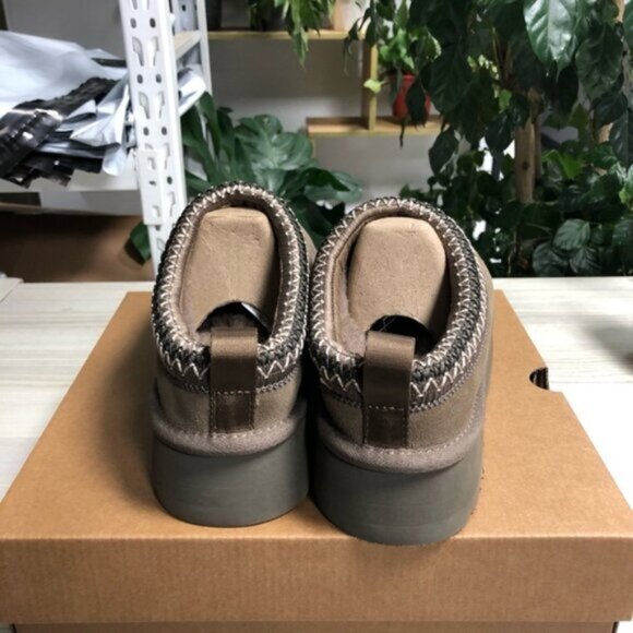 UGG Women's Tazz mushroom *NEW* - Picture 3 of 4